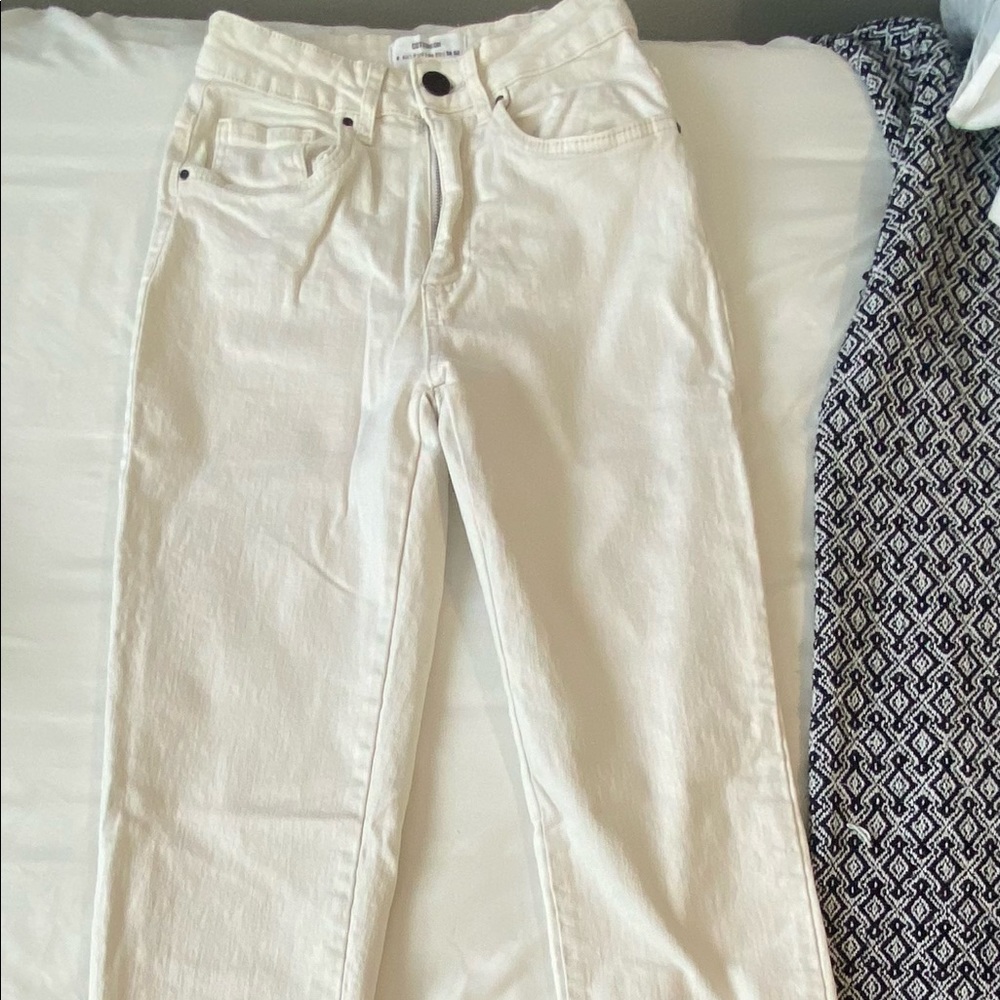 Cotton on straight leg jeans in size US 2